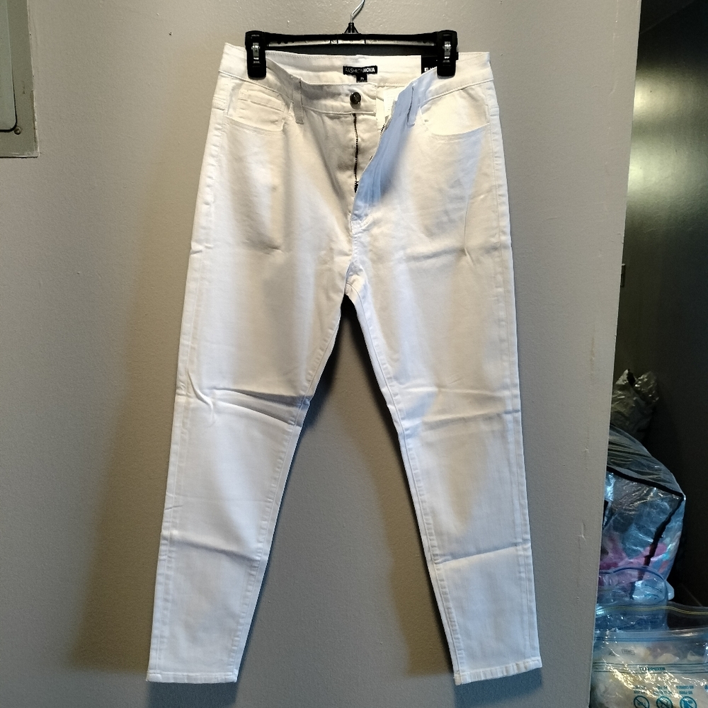 White denim skinny jeans